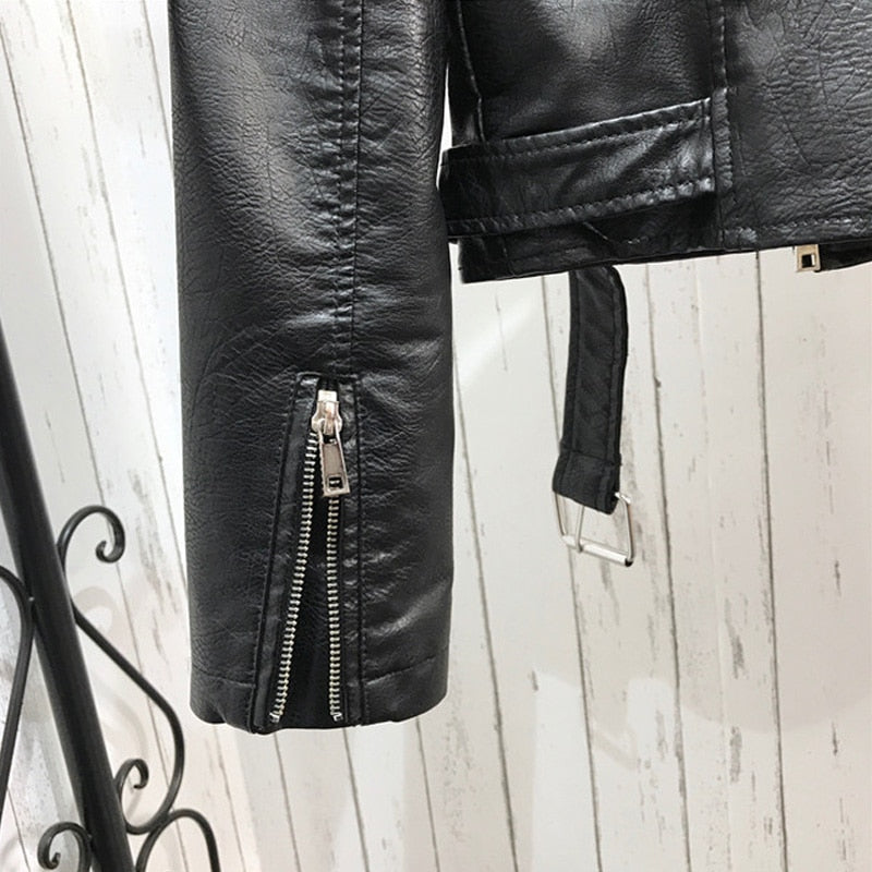 Women's leather jacket 2022